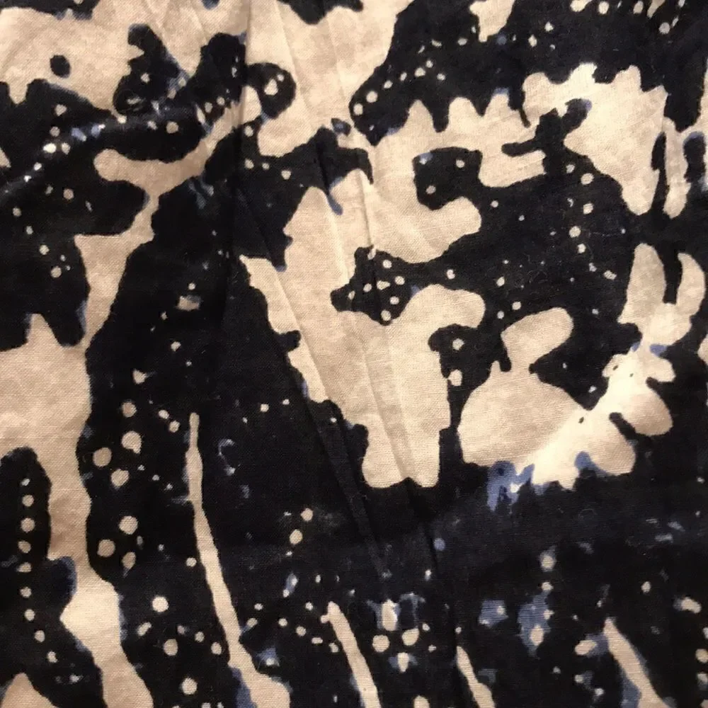 (5/$25) Banana Republic Factory Navy Floral Skirt